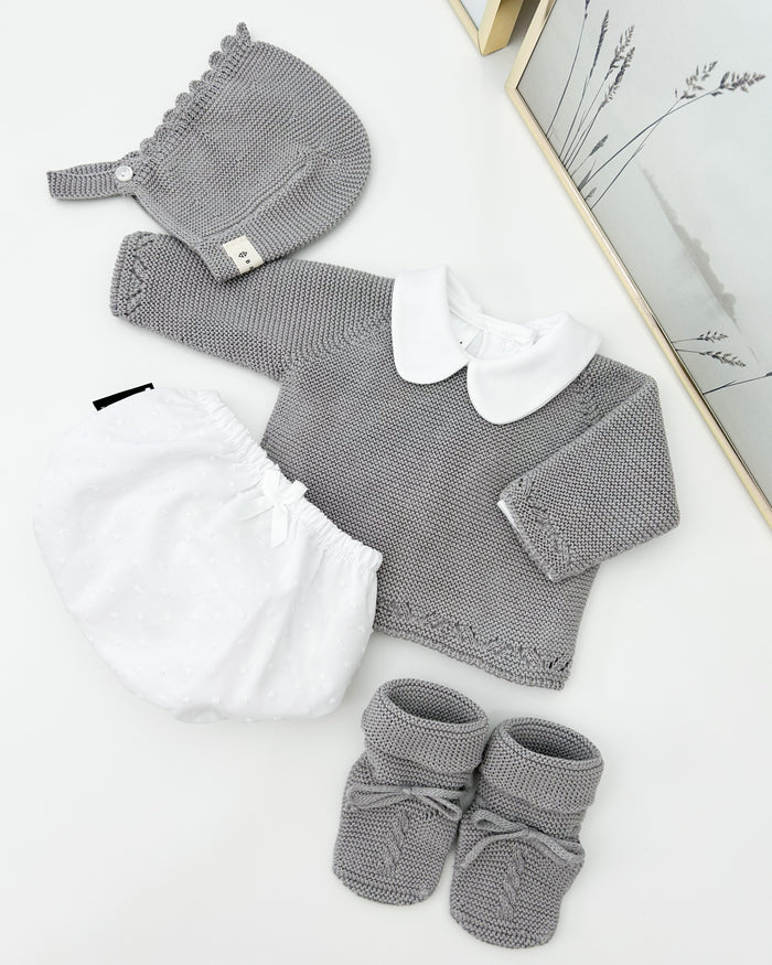 Conjunto manga larga gris (3 prendas)