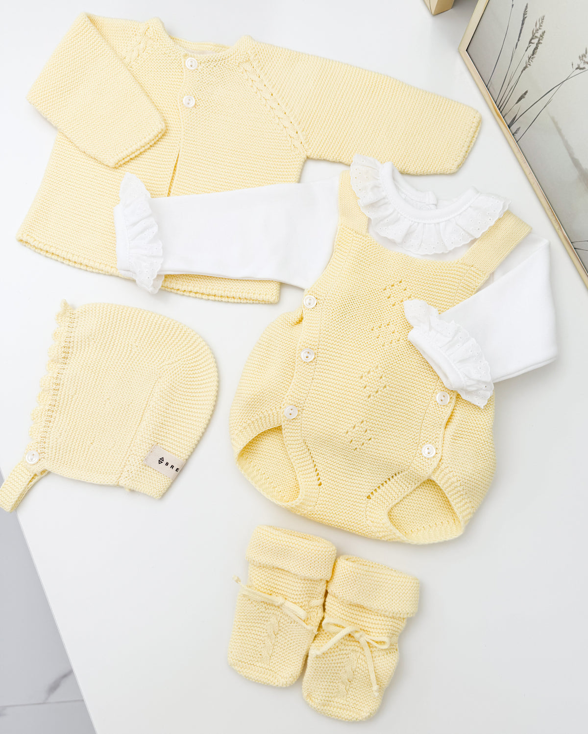 Conjunto peto amarillo (3 prendas)