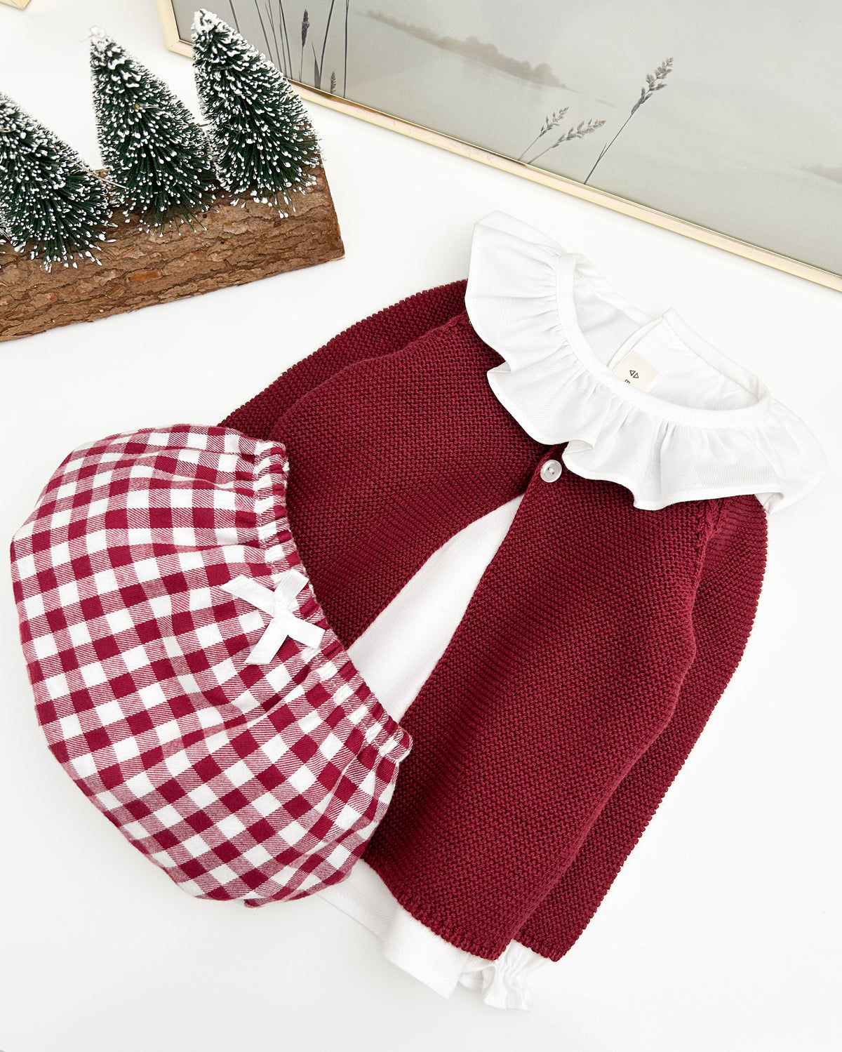 Ruffle garnet set (3 pieces)